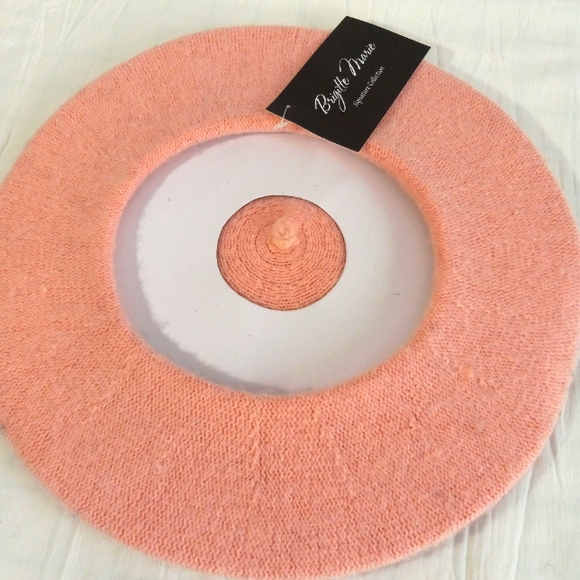 Pink Felt Wool Beret - Picture 2 of 2